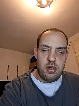 Snapshot of fettgail-0507 chatting on 04-01-26, 10:38 fettgail-0507 online show from 04-01-26, 10:38