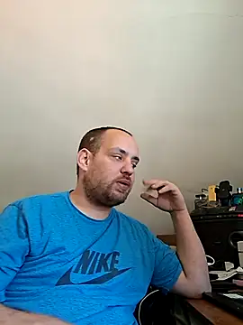 Snapshot of fettgail-0507 chatting on 04-25-26, 11:24 fettgail-0507 online show from 04-25-26, 11:24
