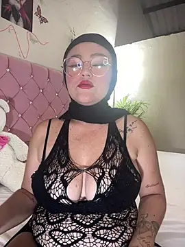 Marian fadel online show from 04-25-26, 01:03