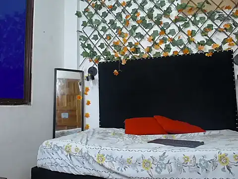 vmadeleynper online show from 04-15-26, 03:35