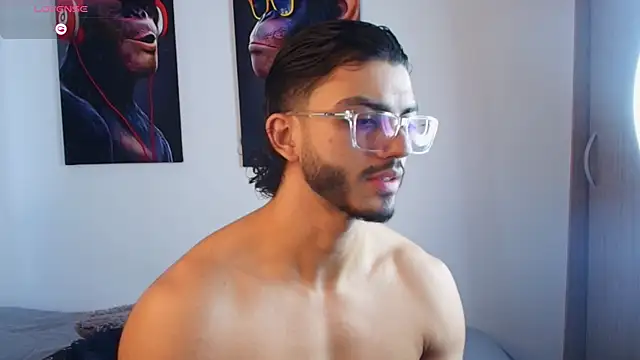 IamAxel03 online show from 04-02-26, 07:11