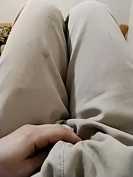 Snapshot of y2561 chatting on 03-27-26, 08:52 y2561 online show from 03-27-26, 08:52