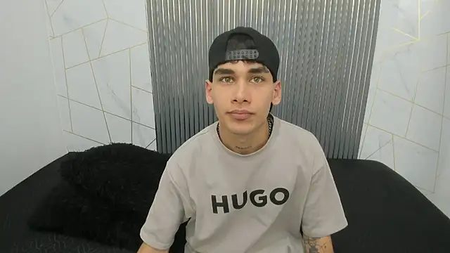 Kitsune 44 online show from 03-28-26, 07:24