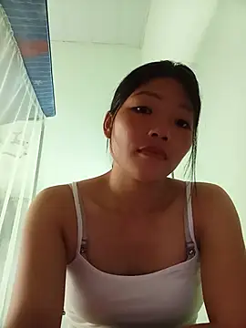 Snapshot of -Quyny- chatting on 06-09-26, 04:57 -Quyny- online show from 06-09-26, 04:57