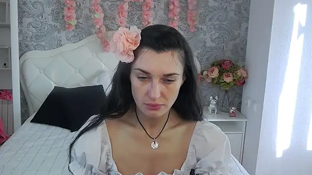 Snapshot of AriannaCruise chatting on 04-06-26, 03:48 AriannaCruise online show from 04-06-26, 03:48