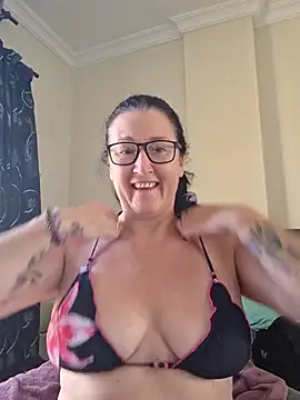 Snapshot of Flirty_Siennax chatting on 07-28-26, 07:37 Flirty Siennax online show from 07-28-26, 07:37
