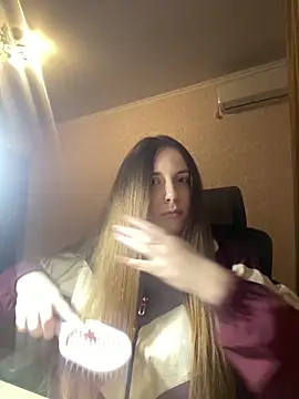 Snapshot of lunaAmore chatting on 03-28-26, 04:39 lunaAmore online show from 03-28-26, 04:39