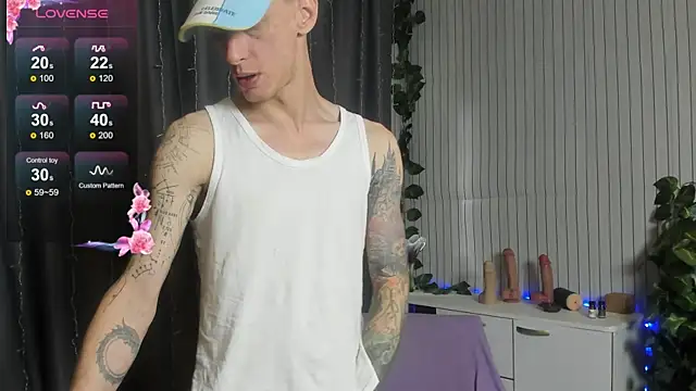 Snapshot of James2Inked chatting on 06-30-26, 06:14 James2Inked online show from 06-30-26, 06:14