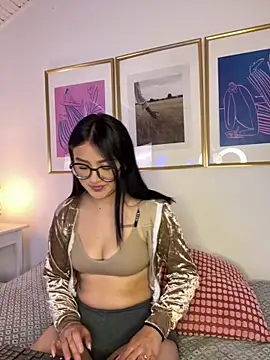 Snapshot of Aria_rouse chatting on 04-06-26, 01:12 Aria rouse online show from 04-06-26, 01:12