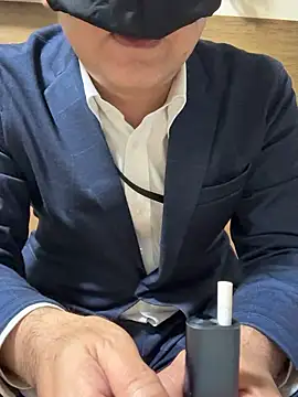 Snapshot of RYUICHI_1919 chatting on 04-30-26, 10:10 RYUICHI 1919 online show from 04-30-26, 10:10