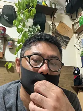 Snapshot of RYUICHI_1919 chatting on 05-31-26, 12:45 RYUICHI 1919 online show from 05-31-26, 12:45