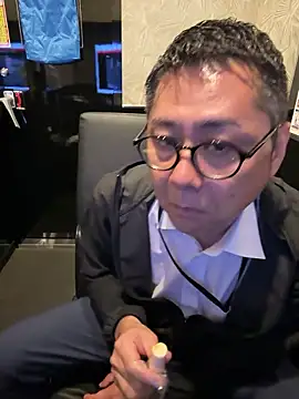 Snapshot of RYUICHI_1919 chatting on 06-04-26, 10:21 RYUICHI 1919 online show from 06-04-26, 10:21