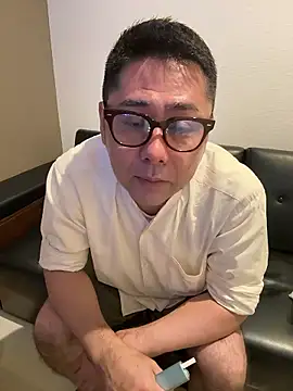 Snapshot of RYUICHI_1919 chatting on 06-28-26, 07:36 RYUICHI 1919 online show from 06-28-26, 07:36