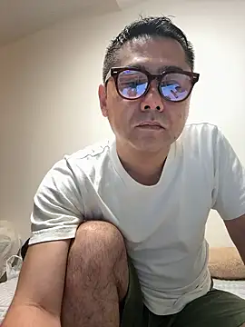 Snapshot of RYUICHI_1919 chatting on 07-04-26, 03:02 RYUICHI 1919 online show from 07-04-26, 03:02