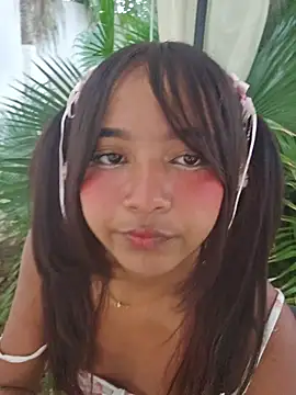 Snapshot of Pretty_karol chatting on 06-18-26, 12:20 Pretty karol online show from 06-18-26, 12:20