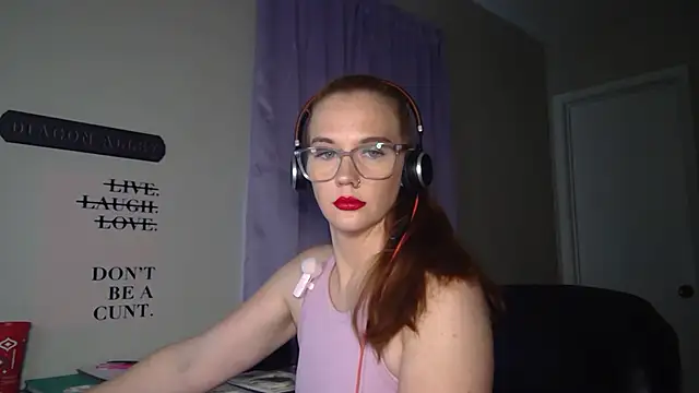 RoxyRedXO12 online show from 04-03-26, 07:56