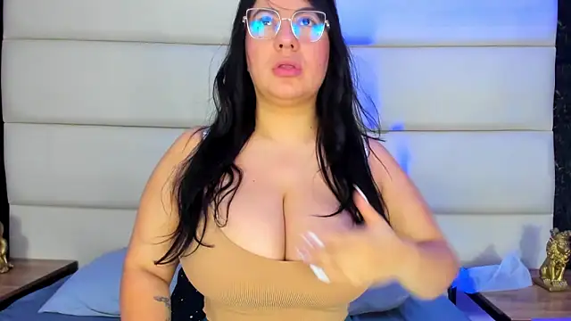 alice morris77 online show from 04-15-26, 12:28