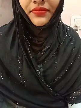 Snapshot of Miss_Noor__ chatting on 05-21-26, 05:03 Miss Noor online show from 05-21-26, 05:03