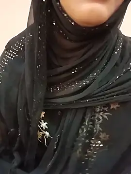 Snapshot of Miss_Noor__ chatting on 05-26-26, 07:26 Miss Noor online show from 05-26-26, 07:26