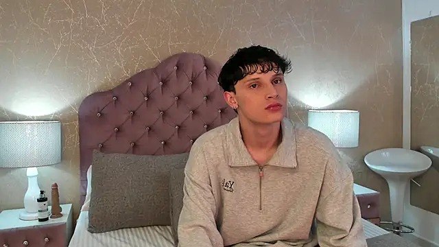 LephyStar online show from 04-21-26, 03:24