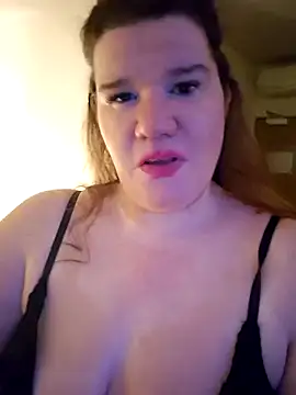 Snapshot of curvystachel42 chatting on 04-11-26, 10:36 curvystachel42 online show from 04-11-26, 10:36