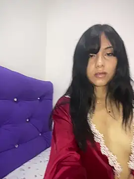 Snapshot of mia24xxx chatting on 04-07-26, 12:22 mia24xxx online show from 04-07-26, 12:22