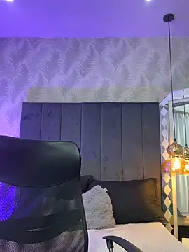 Snapshot of AngelCheerry_ chatting on 05-08-26, 11:37 AngelCheerry online show from 05-08-26, 11:37