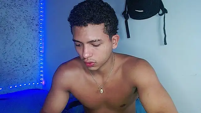 Snapshot of tonydesire_ chatting on 07-17-26, 08:35 tonydesire online show from 07-17-26, 08:35