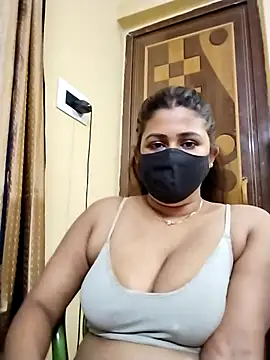 Snapshot of Rimi40464 chatting on 04-15-26, 06:26 Rimi40464 online show from 04-15-26, 06:26