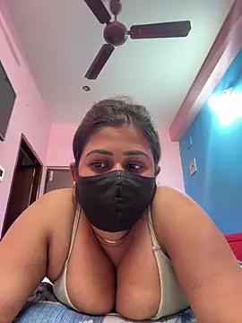 Snapshot of Rimi40464 chatting on 04-23-26, 05:04 Rimi40464 online show from 04-23-26, 05:04