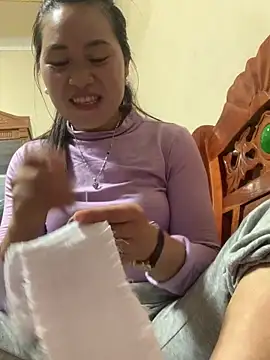 Sunny-smile1 online show from 04-01-26, 01:28