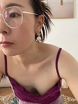 Snapshot of you-520 chatting on 07-17-26, 02:18 you-520 online show from 07-17-26, 02:18