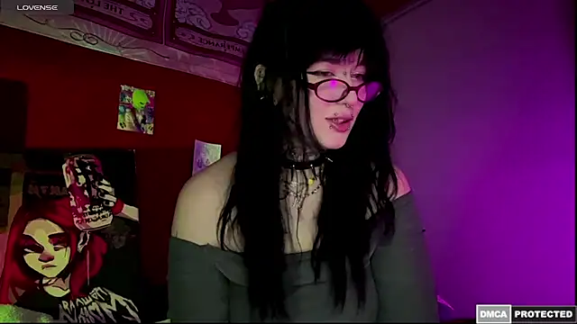 CallmeDistress online show from 04-10-26, 11:15