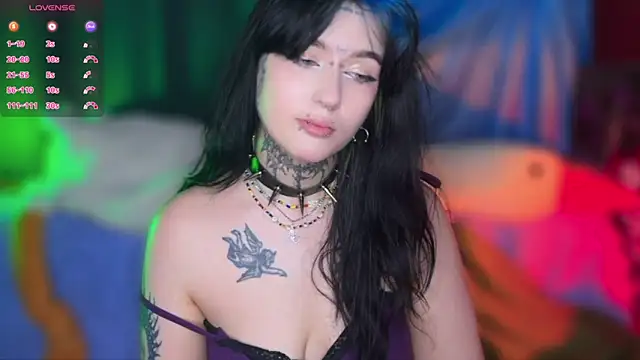 CallmeDistress online show from 04-25-26, 07:55