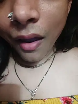 Snapshot of SweetTsAngel chatting on 04-17-26, 03:15 SweetTsAngel online show from 04-17-26, 03:15