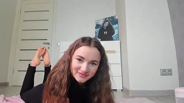 AlinaLuxxx online show from 05-15-26, 10:33