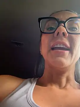 Snapshot of SofiParma chatting on 06-22-26, 10:40 SofiParma online show from 06-22-26, 10:40