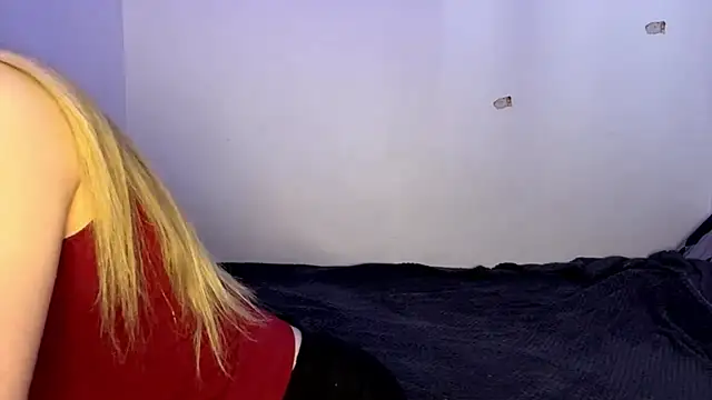 Snapshot of KatrineDrea chatting on 07-02-26, 12:55 KatrineDrea online show from 07-02-26, 12:55