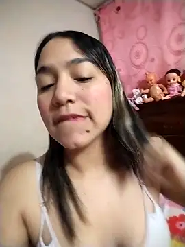 Snapshot of erikabella chatting on 04-15-26, 01:18 erikabella online show from 04-15-26, 01:18