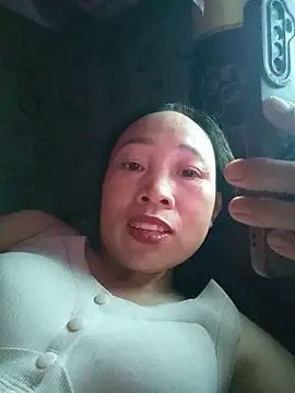 Snapshot of Vily-lonely chatting on 05-19-26, 02:40 Vily-lonely online show from 05-19-26, 02:40