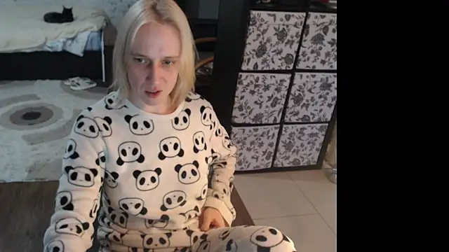 Snapshot of Sweet_hot_shrmp chatting on 04-23-26, 03:58 Sweet hot shrmp online show from 04-23-26, 03:58