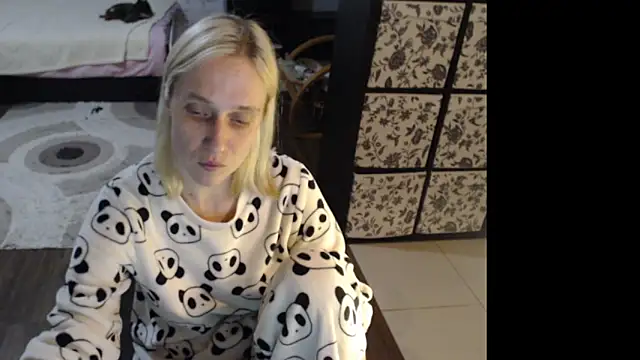 Snapshot of Sweet_hot_shrmp chatting on 05-24-26, 05:51 Sweet hot shrmp online show from 05-24-26, 05:51