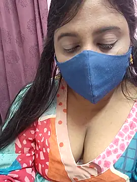 Tami-sonia online show from 04-08-26, 01:44