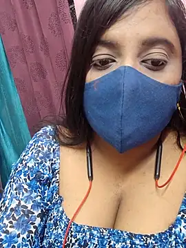 Tami-sonia online show from 04-15-26, 06:37
