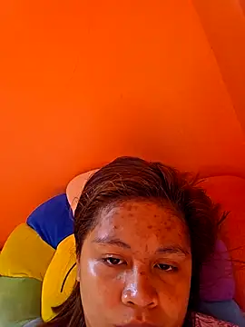 Snapshot of _be11a_ chatting on 04-01-26, 12:11 be11a online show from 04-01-26, 12:11