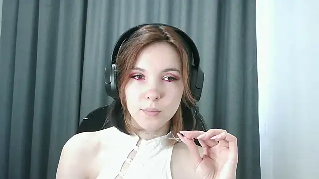 Snapshot of RubyBooby chatting on 06-13-26, 05:11 RubyBooby online show from 06-13-26, 05:11