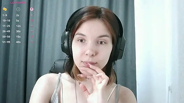 Snapshot of RubyBooby chatting on 06-25-26, 04:11 RubyBooby online show from 06-25-26, 04:11