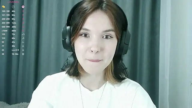 Snapshot of RubyBooby chatting on 07-11-26, 05:37 RubyBooby online show from 07-11-26, 05:37