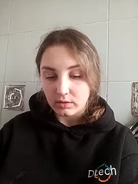 Snapshot of DomiXnika chatting on 04-01-26, 01:52 DomiXnika online show from 04-01-26, 01:52