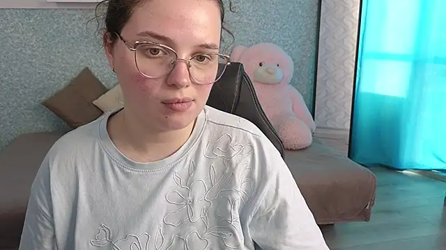 Snapshot of SofiDreamm chatting on 07-19-26, 03:16 SofiDreamm online show from 07-19-26, 03:16